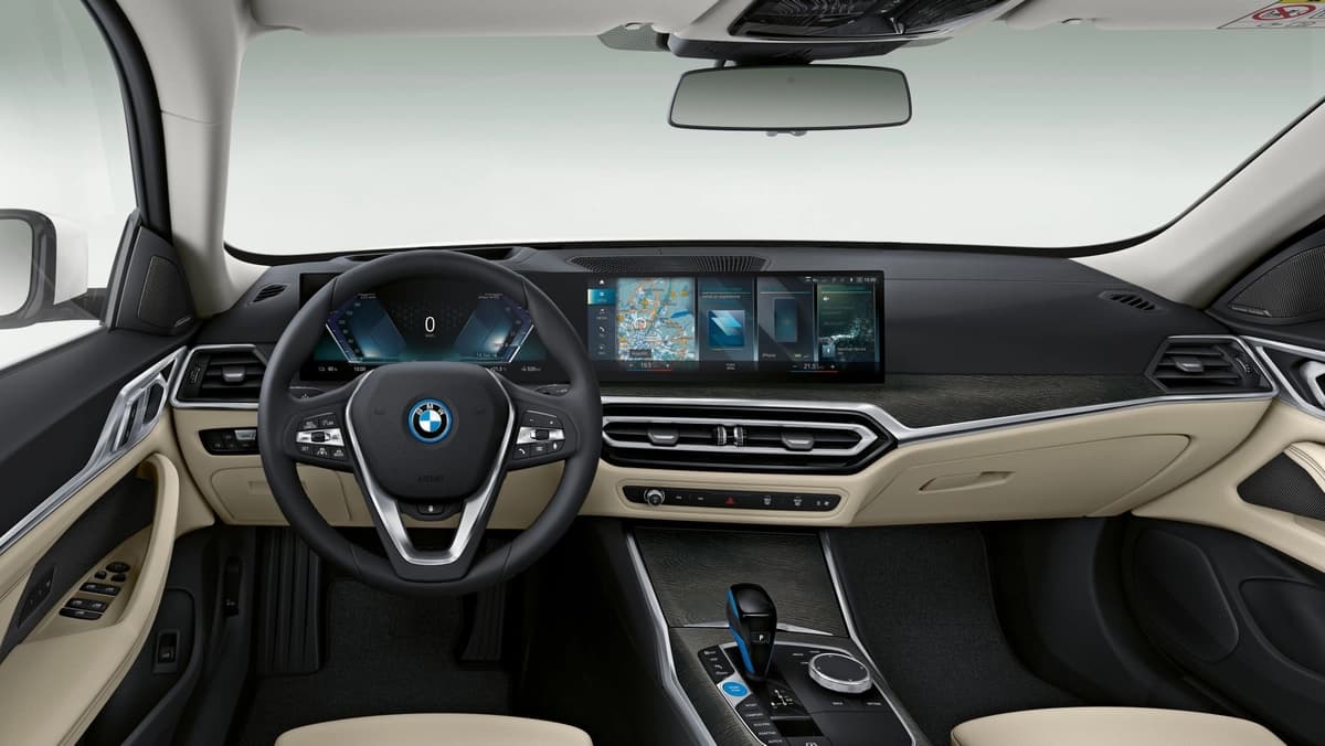 Electric Motor BMW i4 M50 2022 83.9kWh 225km/h 544hp