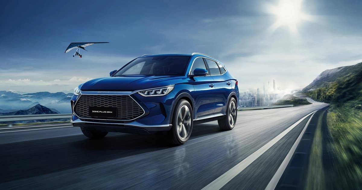 Plug-In-Hybrid BYD Song Plus DM-i 2022 18.3kWh 170km/h 192hp